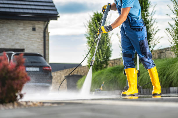 Best Concrete Pressure Washing  in Emerson, NJ